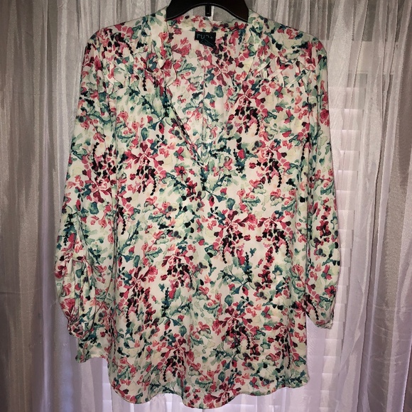 Rue21 Tops - Floral Lattice Shoulder Blouse • 1X • Rue21